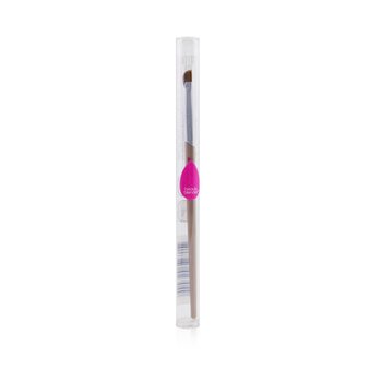 Wing Man Curved Eyeliner Brush